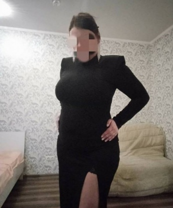 В Москве я произведу на тебе неизгладимое впечатление. Я гарантирую полное удовлетворение твоих сокровенных желаний. Мои услуги включают классический и эротический массаж, стриптиз, оральный секс и многое другое. У меня есть огромный выбор интимных украшений и игрушек, которые сделают нашу встречу еще более пикантной. Я порадую тебя своим чувственным телом и умением доставлять наслаждение. Уровень моих услуг соответствует качеству, поэтому оставлю тебя абсолютно довольным. Позвони мне прямо сейчас и я превратю каждое наше свидание в настоящий праздник страсти и разврата. 🌹🔥🔞 Ева